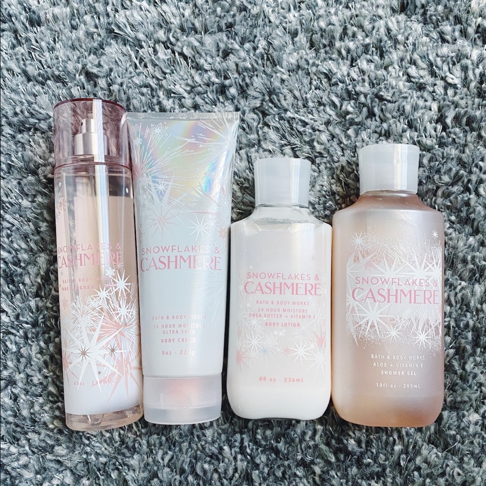 Bath & Body Works Snowflakes And Cashmere Set
